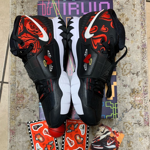 SneakerRoom x Kyrie 6 "MOM" (Black) US 10.5 - Picture 3 of 7